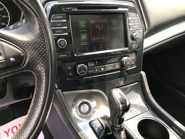 Used 2020 Brilliant Silver Metallic Nissan SL image 16