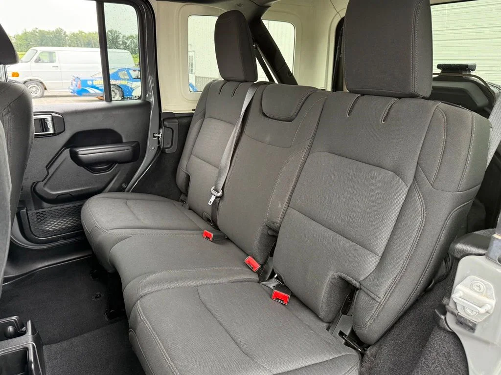 Used 2019 Gray Jeep Unlimited Sport S image 24