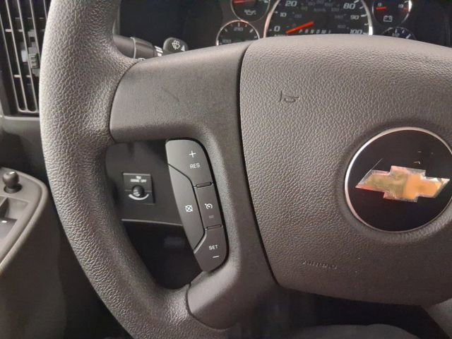 2024 Chevrolet Express Passenger LT - Photo 23