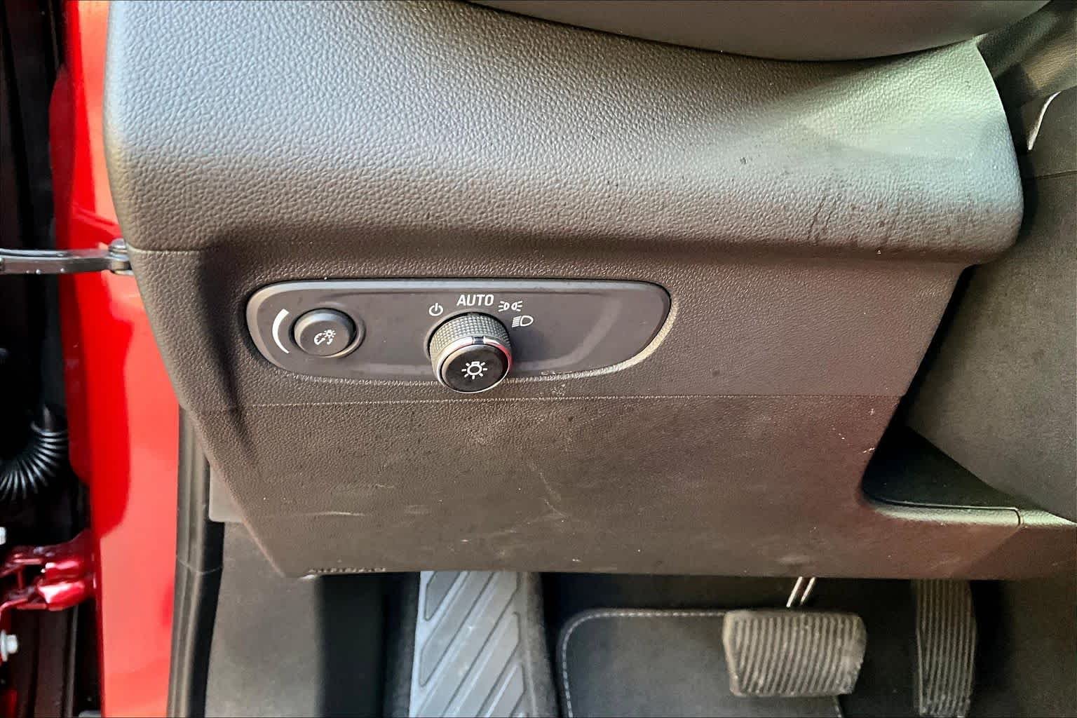 2023 Buick Envision Essence - Photo 31