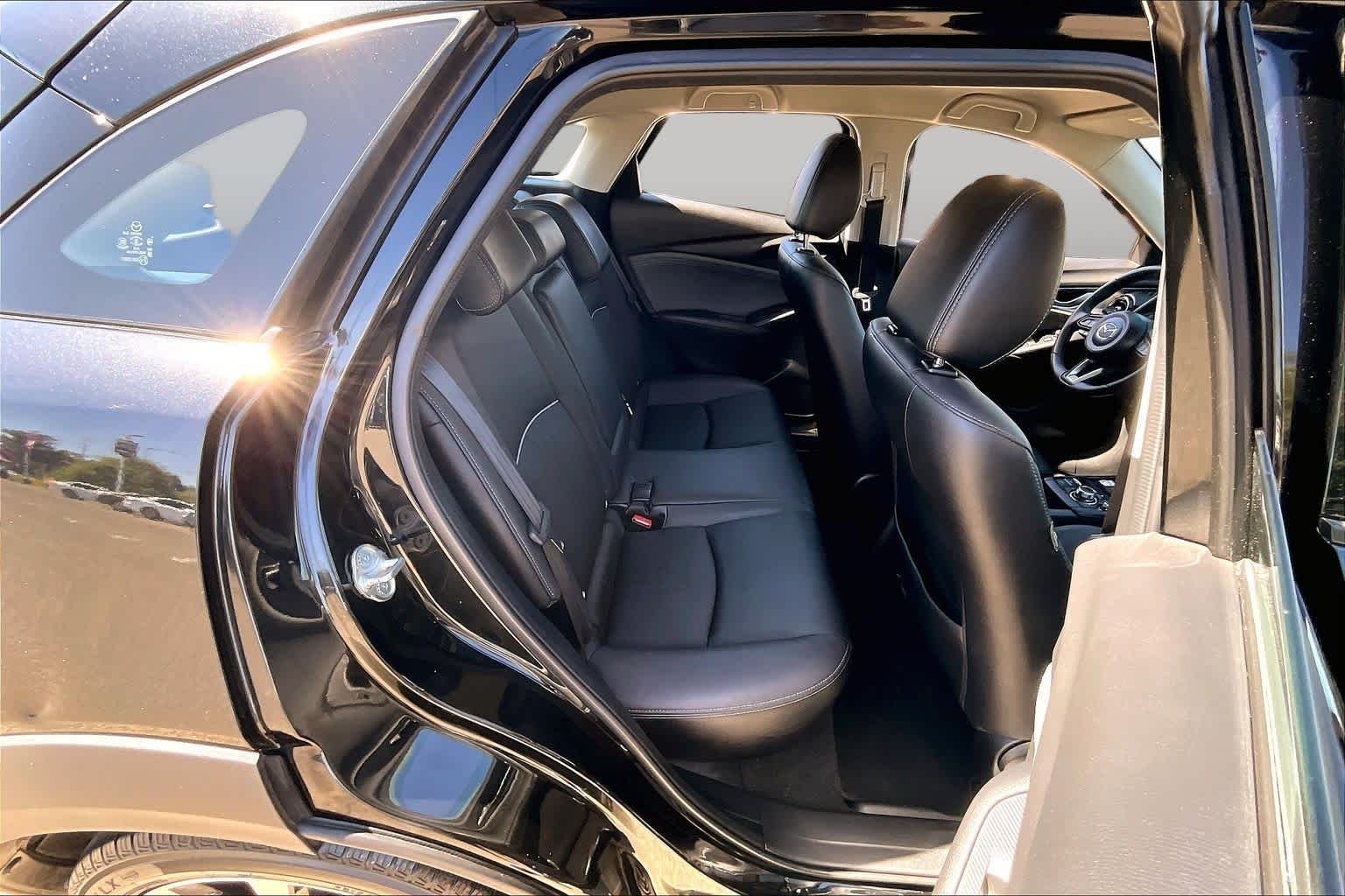 Used 2019 Jet Black Mica Mazda Touring image 19
