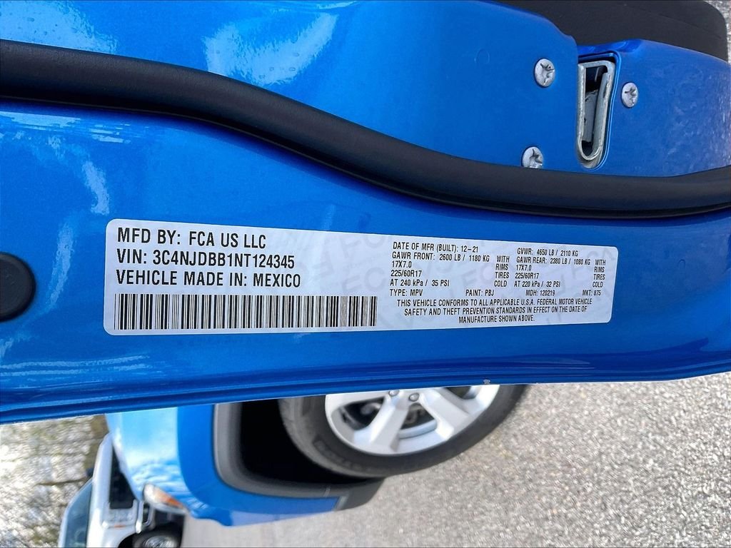 Used 2022 Laser Blue Pearlcoat Jeep Latitude image 32