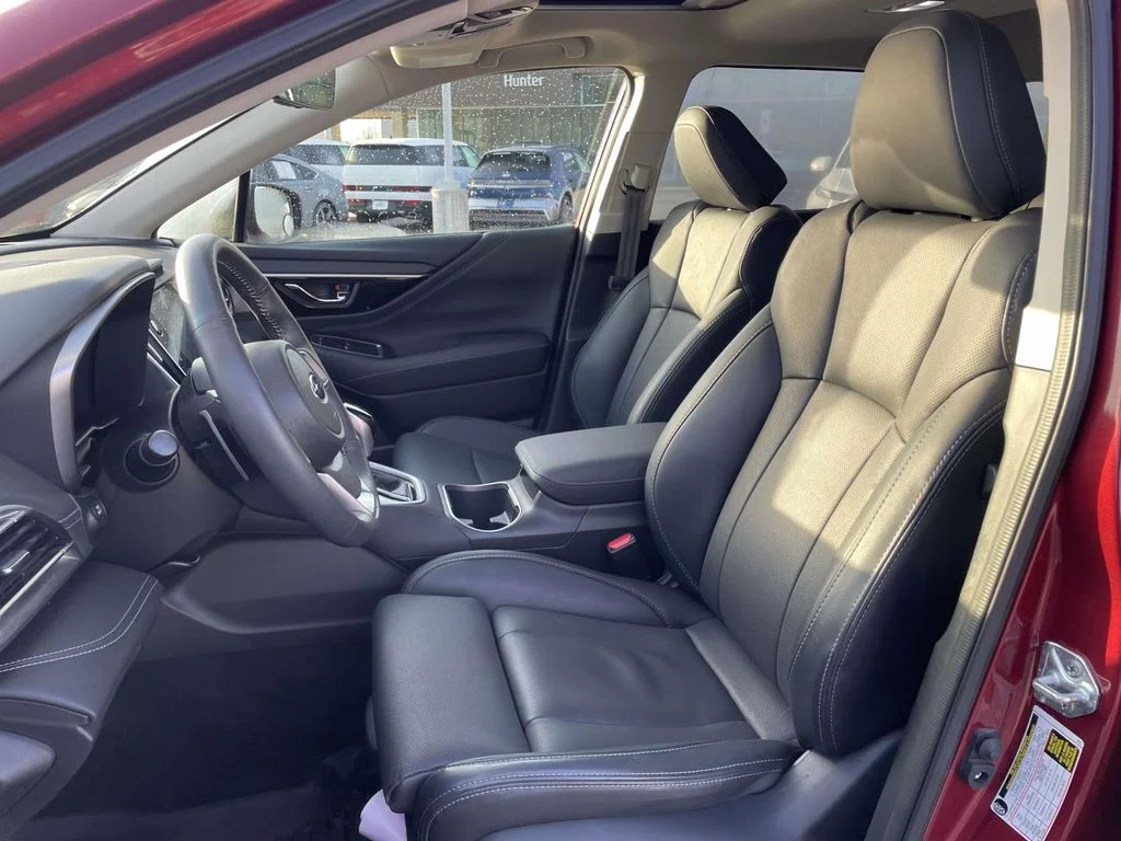 2025 Subaru Outback Limited - Photo 8