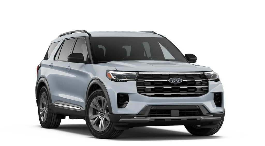 New 2026 Space White Metallic Ford Active image 4