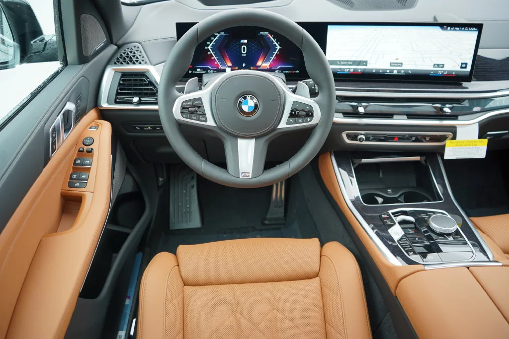 Used 2026 Black BMW xDrive40i image 15