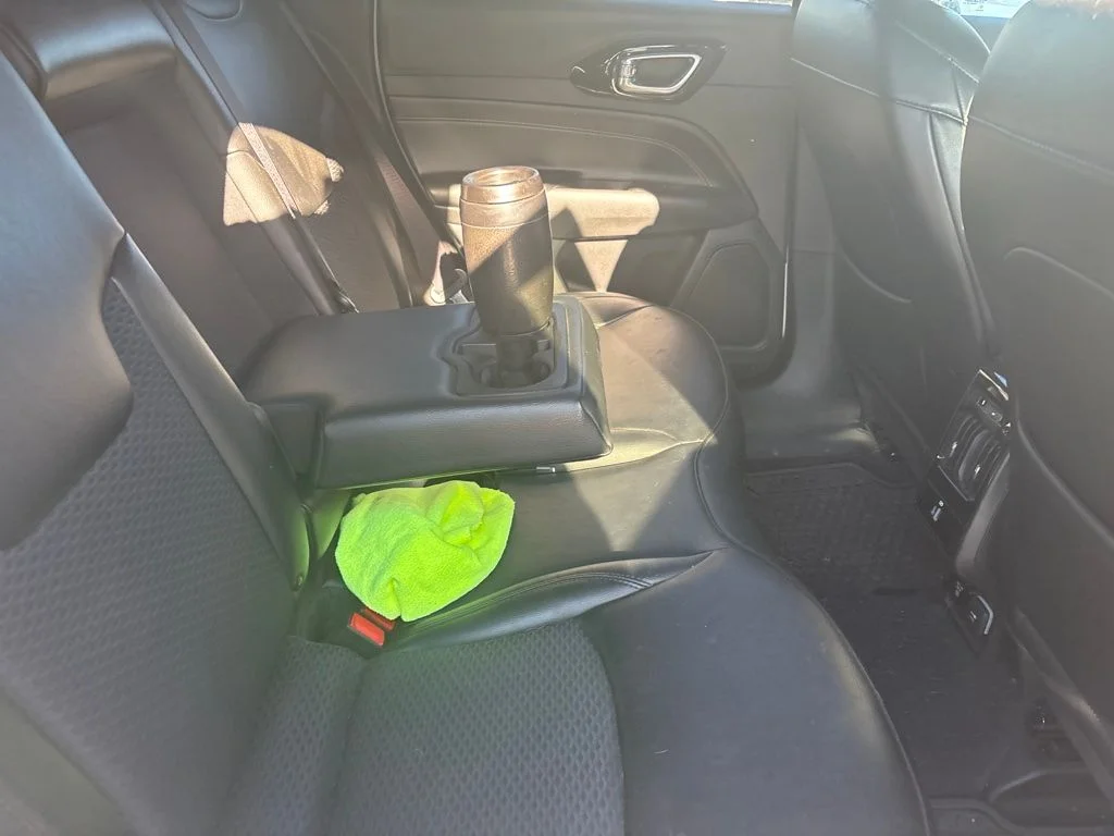 Used 2022 White Jeep Latitude image 15