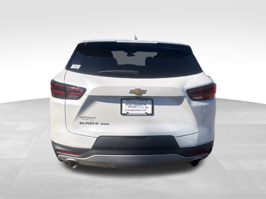 Used 2024 Beige Chevrolet LT image 4