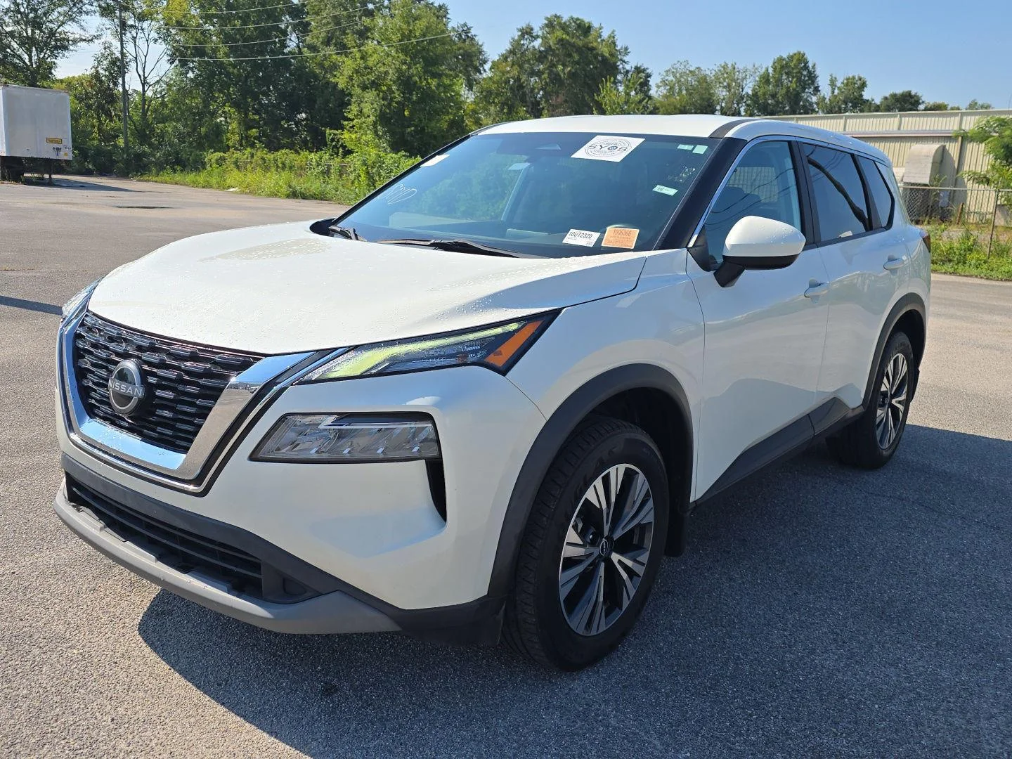 Used 2023 Pearl White Tricoat Nissan SV image 9