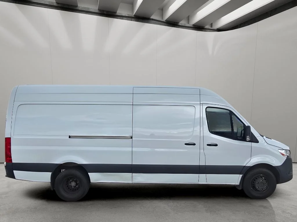 Used 2022 Arctic White Mercedes-Benz High Roof V6 image 6