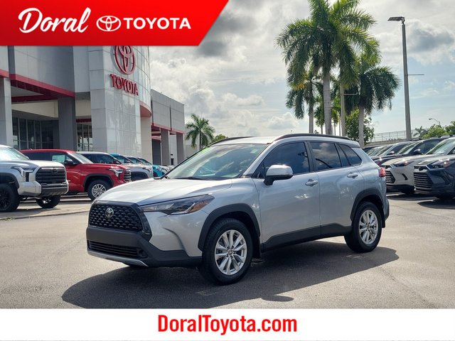 2024 Toyota Corolla Cross LE