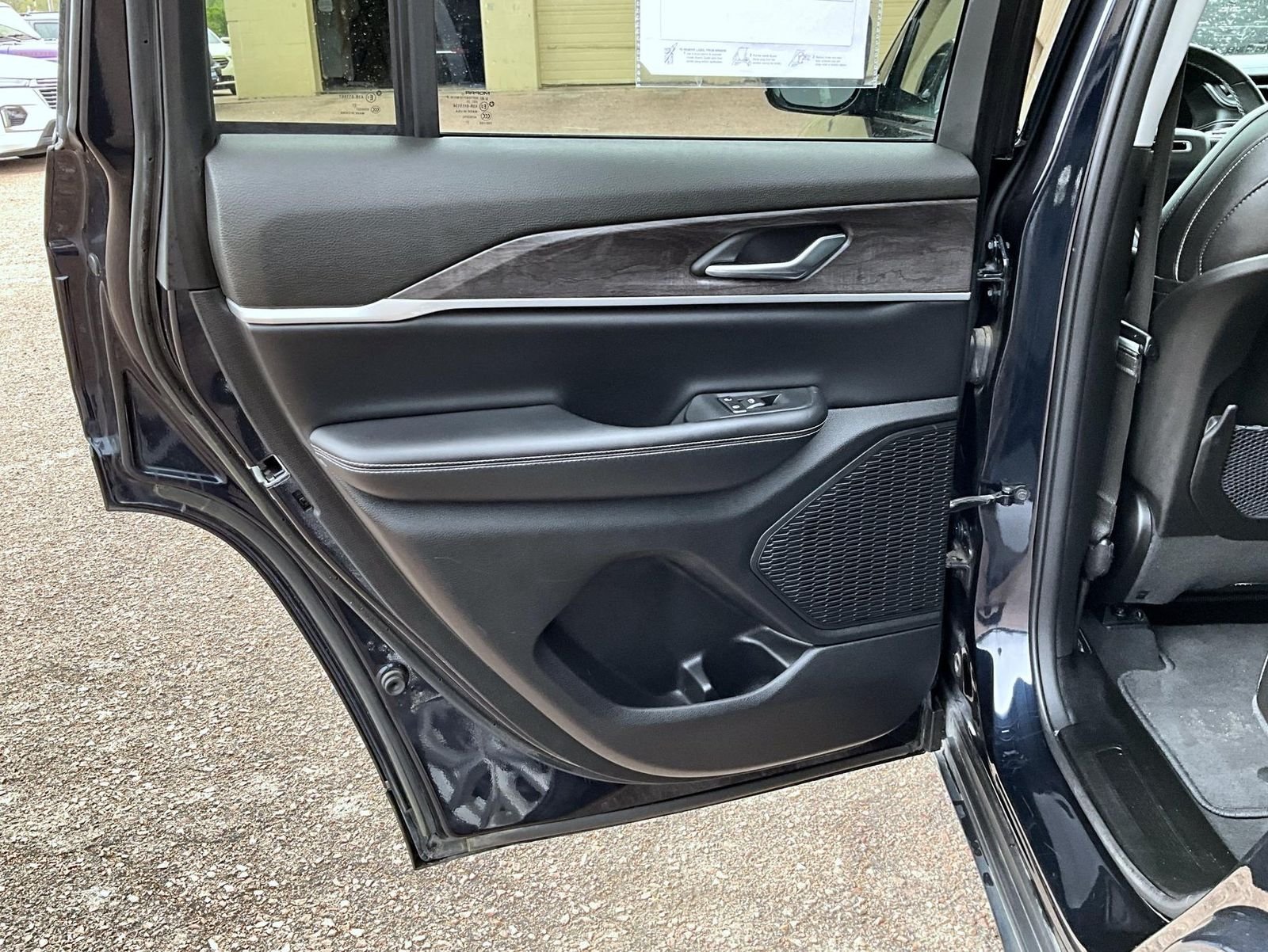 Used 2024 Blue Jeep Limited image 21