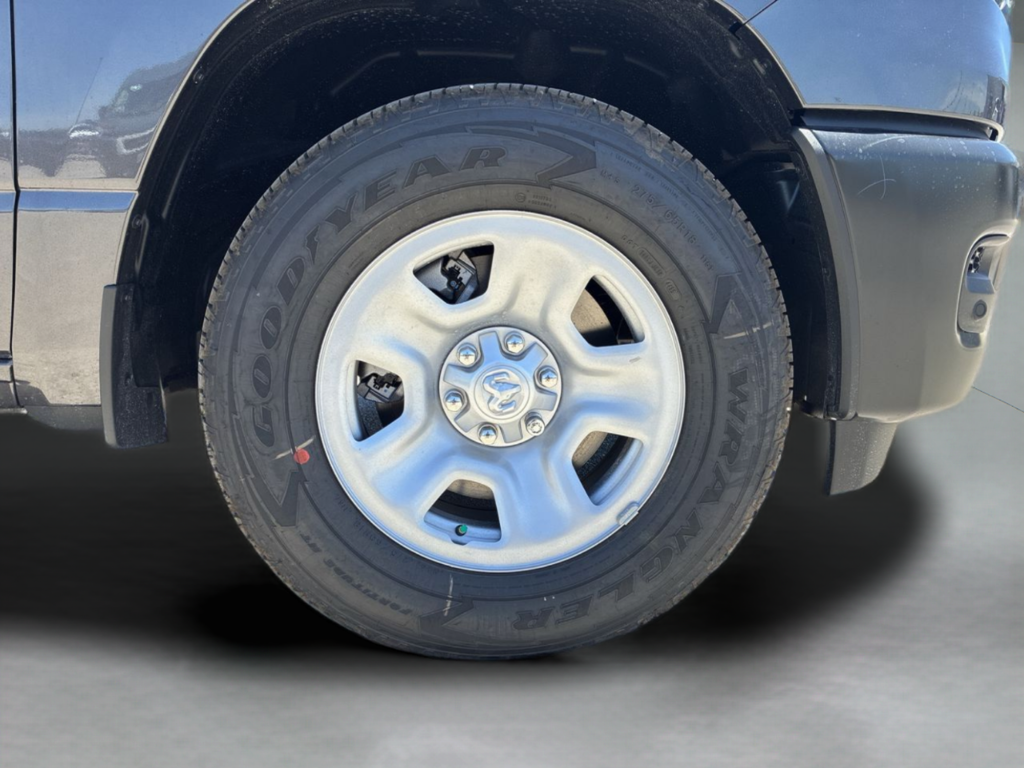 New 2026 Granite Crystal Metallic Clearcoat RAM Tradesman image 44