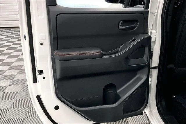 New 2026 Glacier White Nissan PRO-X image 36