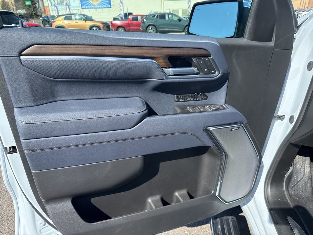 2026 Chevrolet Silverado 1500 High Country - Photo 17