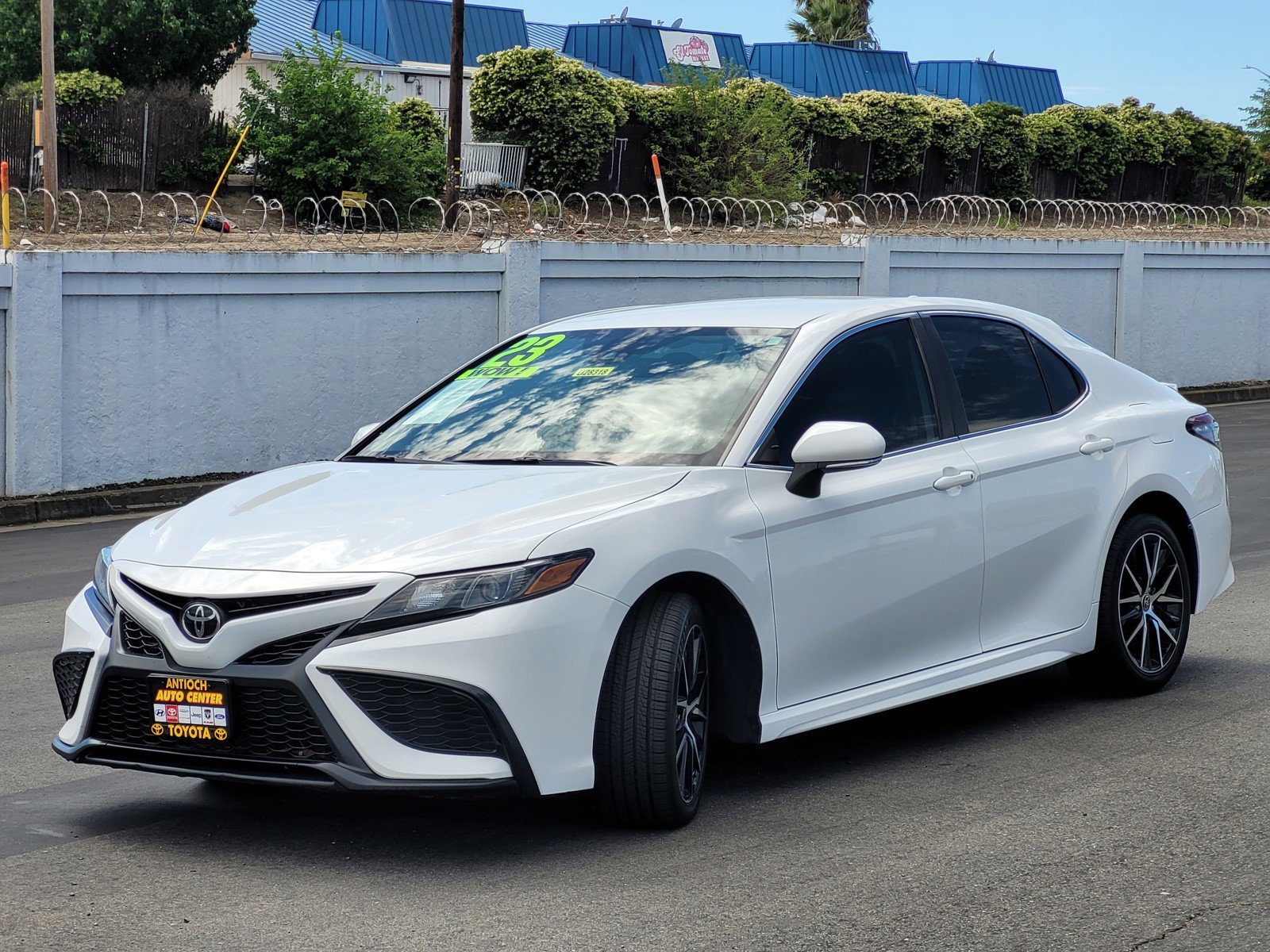 Used 2023 WHITE/BLK Toyota  image 8