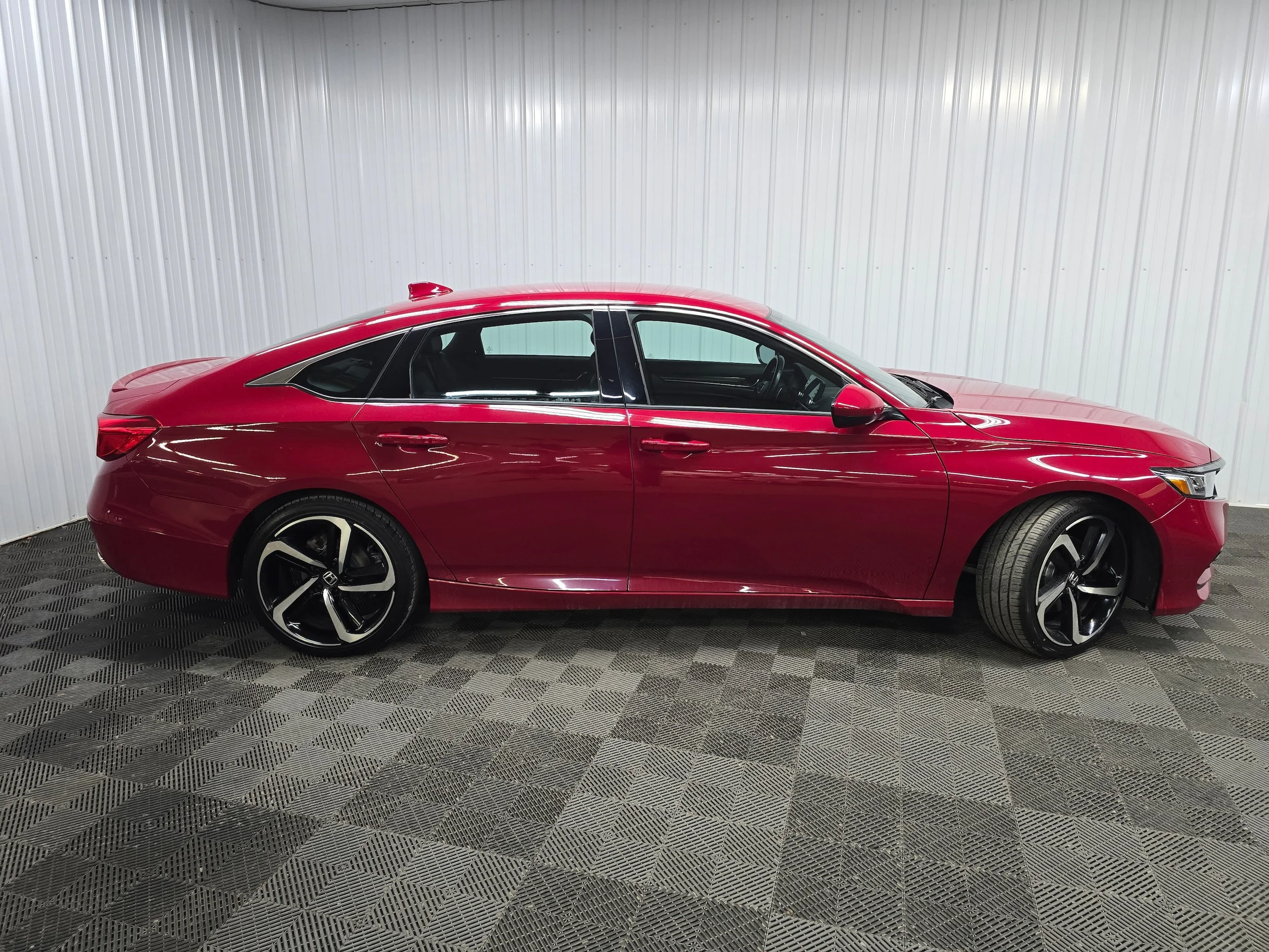 Used 2018 San Marino Red Honda Sport image 2