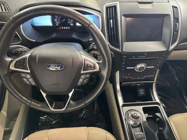 Used 2019 Silver Ford Titanium image 24