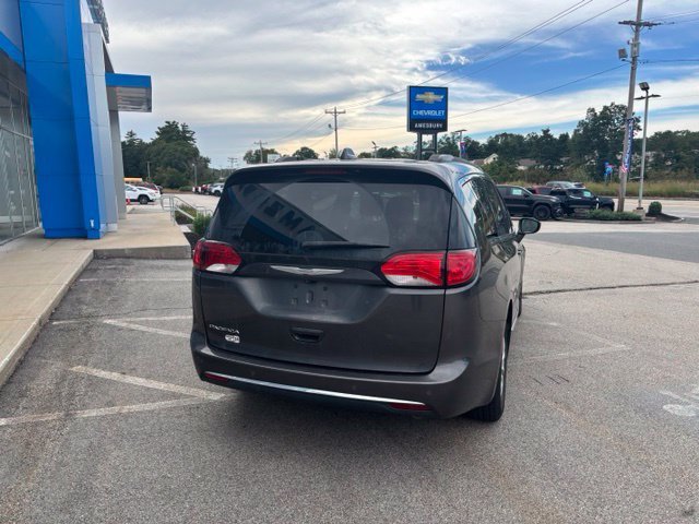 2017 Chrysler Pacifica Touring-L - Photo 7