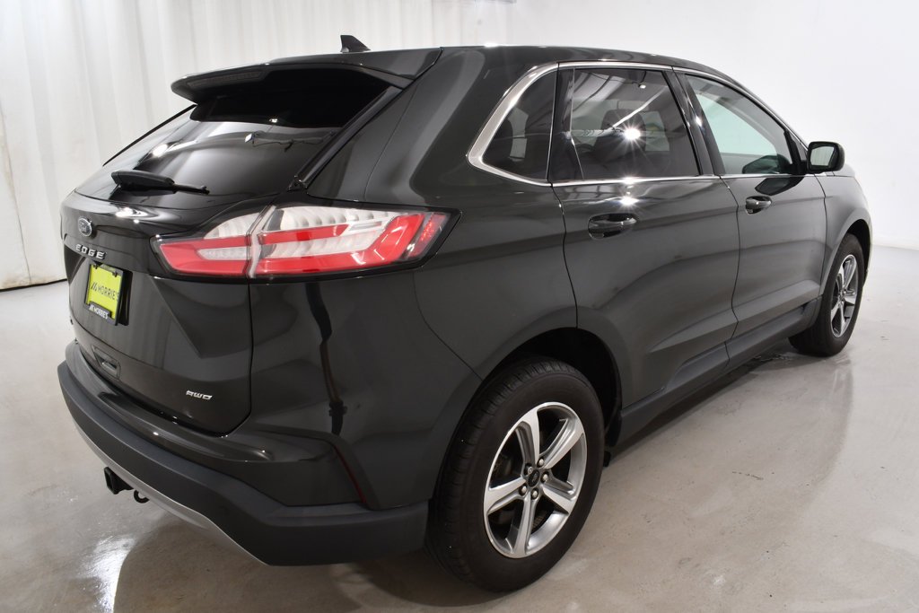 Used 2024 Green Metallic Ford SEL image 11