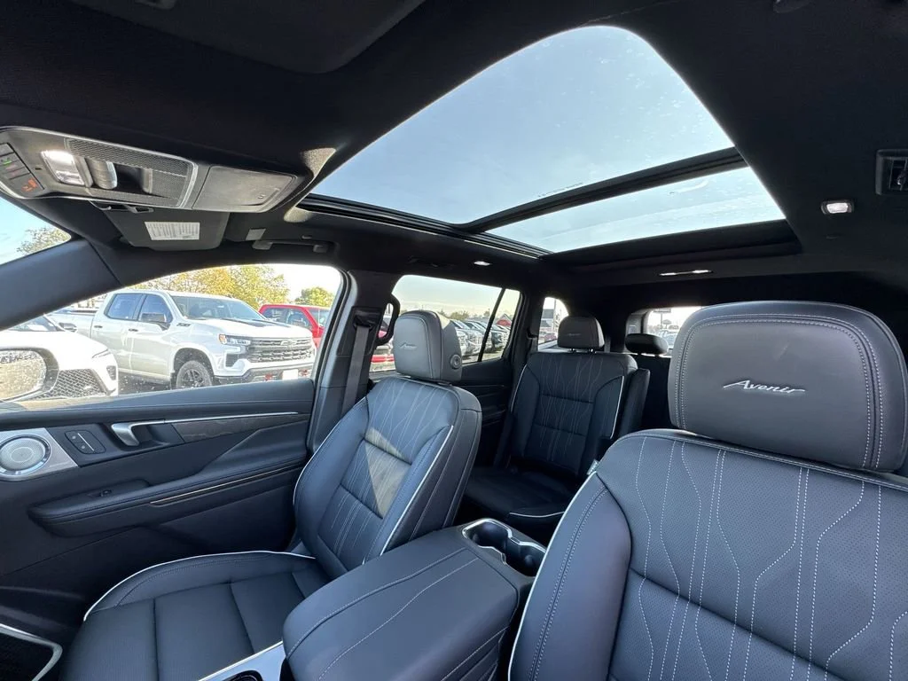 New 2026 Ebony Twilight Metallic Buick Avenir image 22
