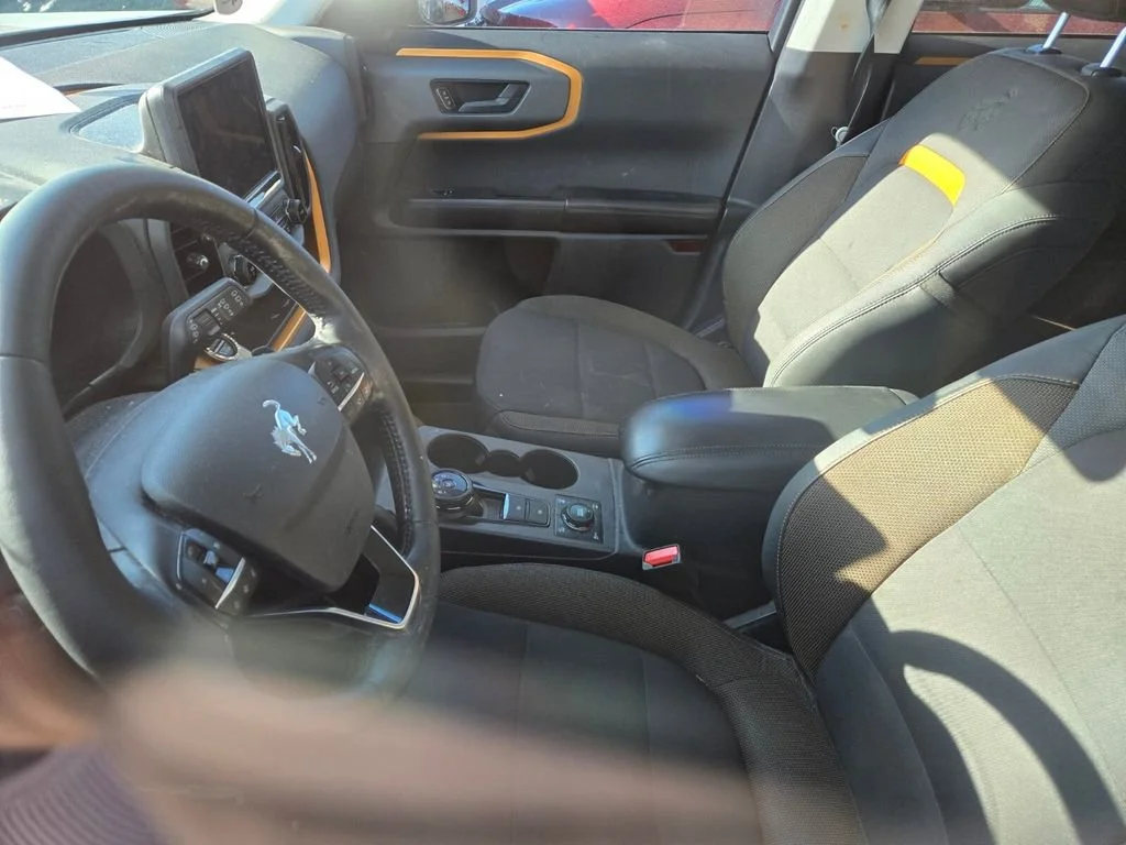 Used 2022 Cactus Gray Ford Badlands image 4