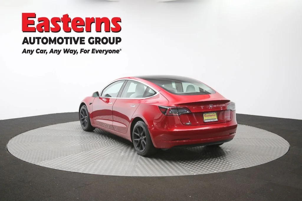 Used 2018 Red Tesla Long Range image 62