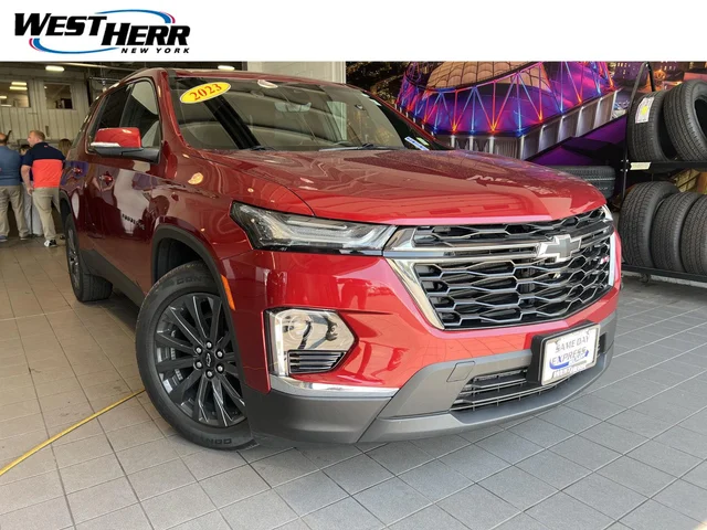2023 Chevrolet Traverse RS