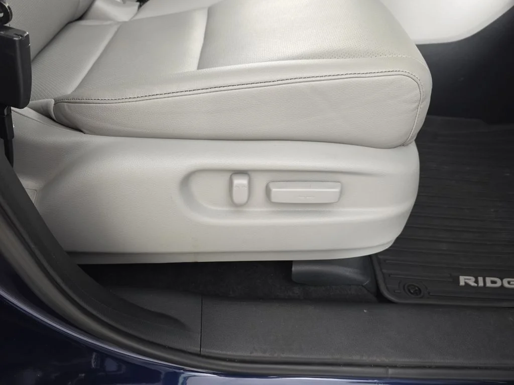 Certified Used 2023  Honda RTL-E image 32