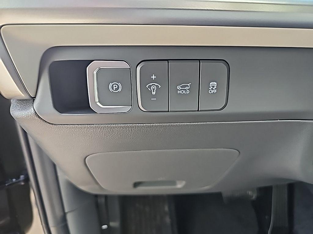 New 2026 Green Hyundai SEL AWD image 14