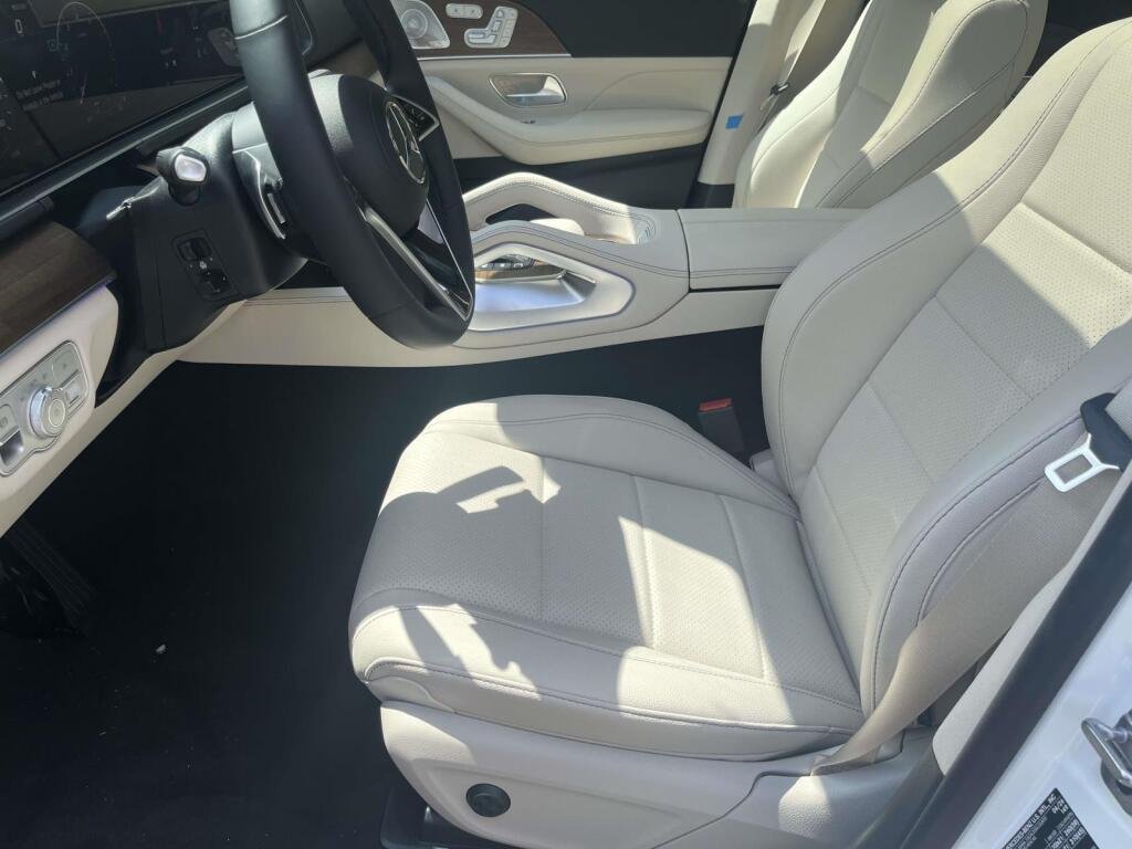 New 2026 Polar White Mercedes-Benz GLE 450 image 15