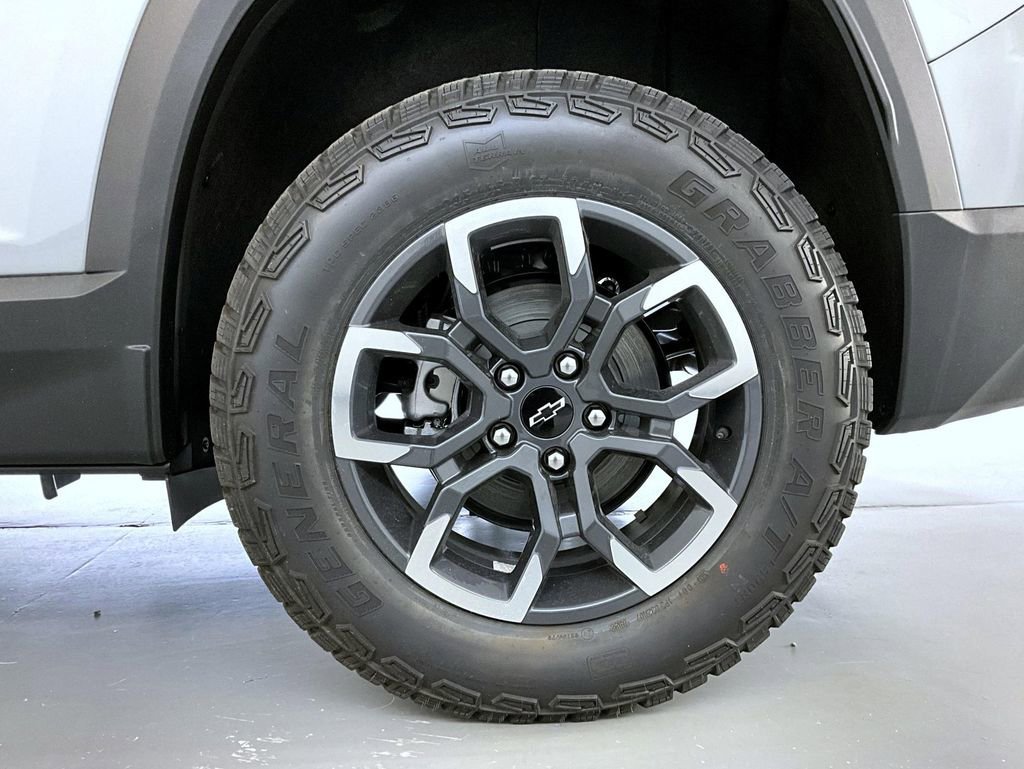 New 2026 Sterling Gray Metallic Chevrolet ACTIV image 22