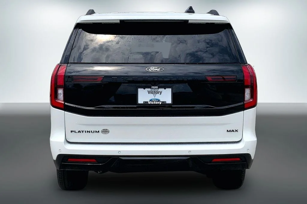 New 2026 Star White Metallic Tri-Coat Ford Platinum image 11