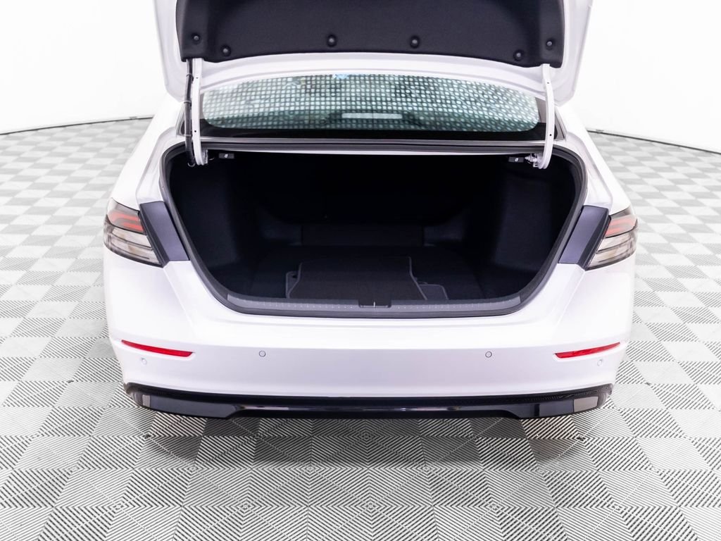 New 2026 Platinum White Pearl Honda Touring image 35