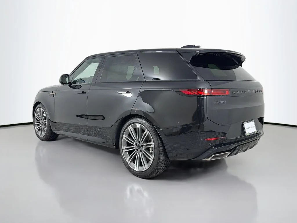 New 2026 Santorini Black Land Rover Dynamic SE image 7