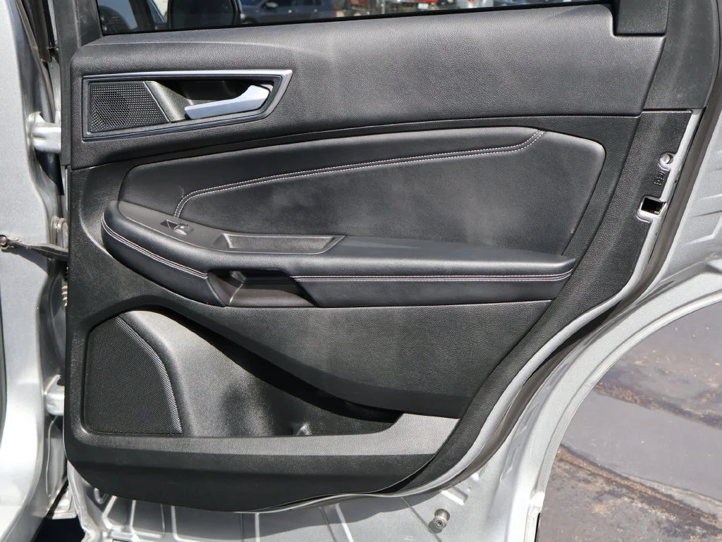 Used 2022 Silver Ford Titanium image 44
