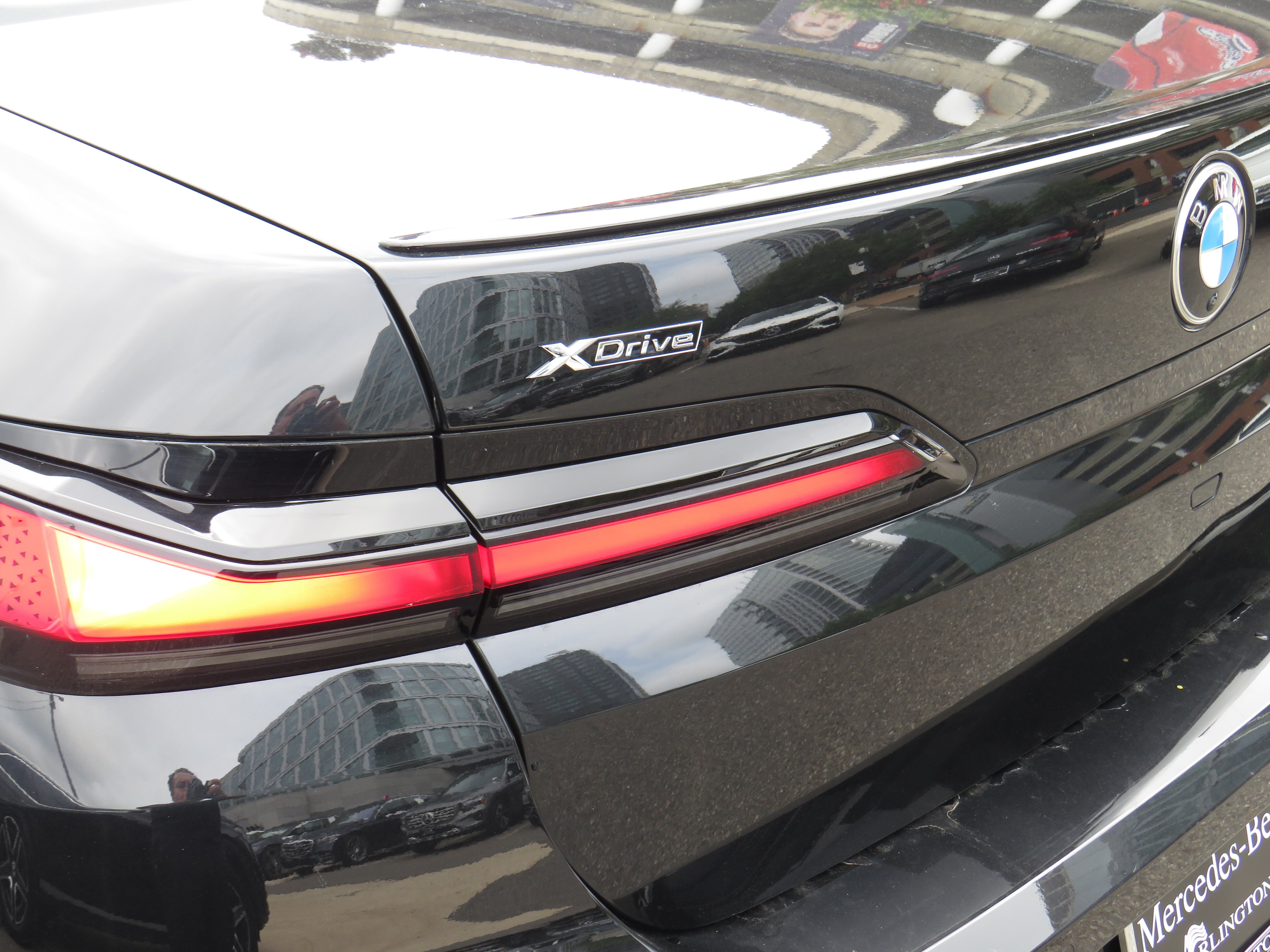Used 2024 Black Sapphire Metallic BMW 760i xDrive image 29