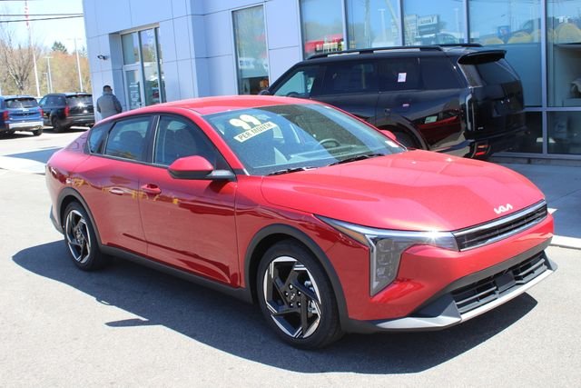 Currant Red 2025 Kia K4 EX FWD Sedan Front-Wheel Drive Continuously Variable Transmission