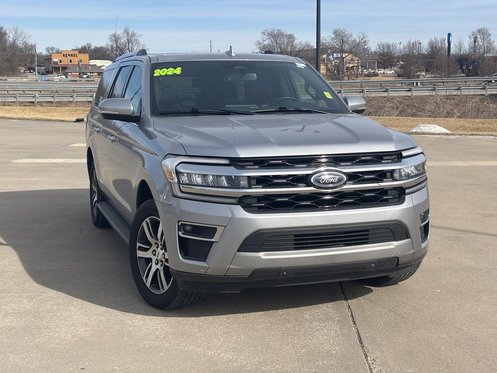 Used 2024 Ford Expedition Limited with VIN 1FMJK2A8XREA09881 for sale in Kansas City