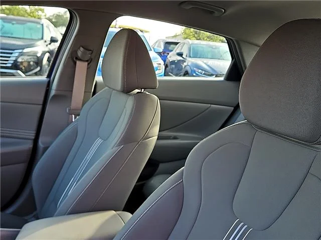 Used 2023  Hyundai SEL (IVT) image 12