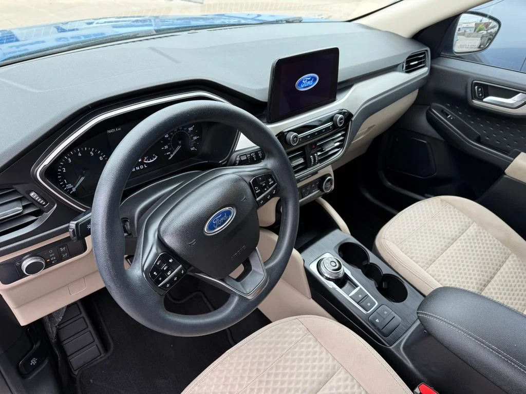 Used 2020 Blue Ford SE image 20
