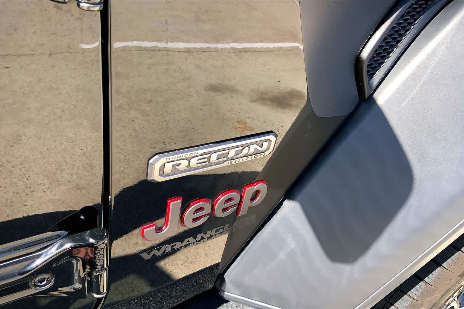 Used 2020 Black Clearcoat Jeep Recon image 57