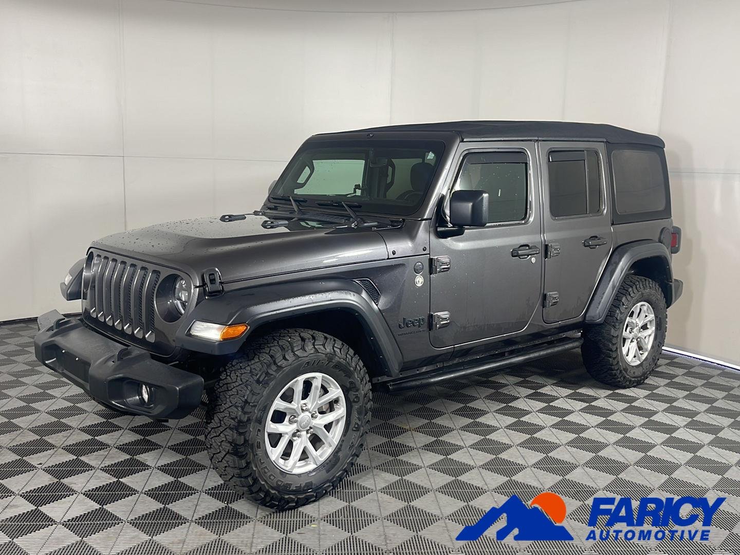 2023 Jeep Wrangler Sport S's photo