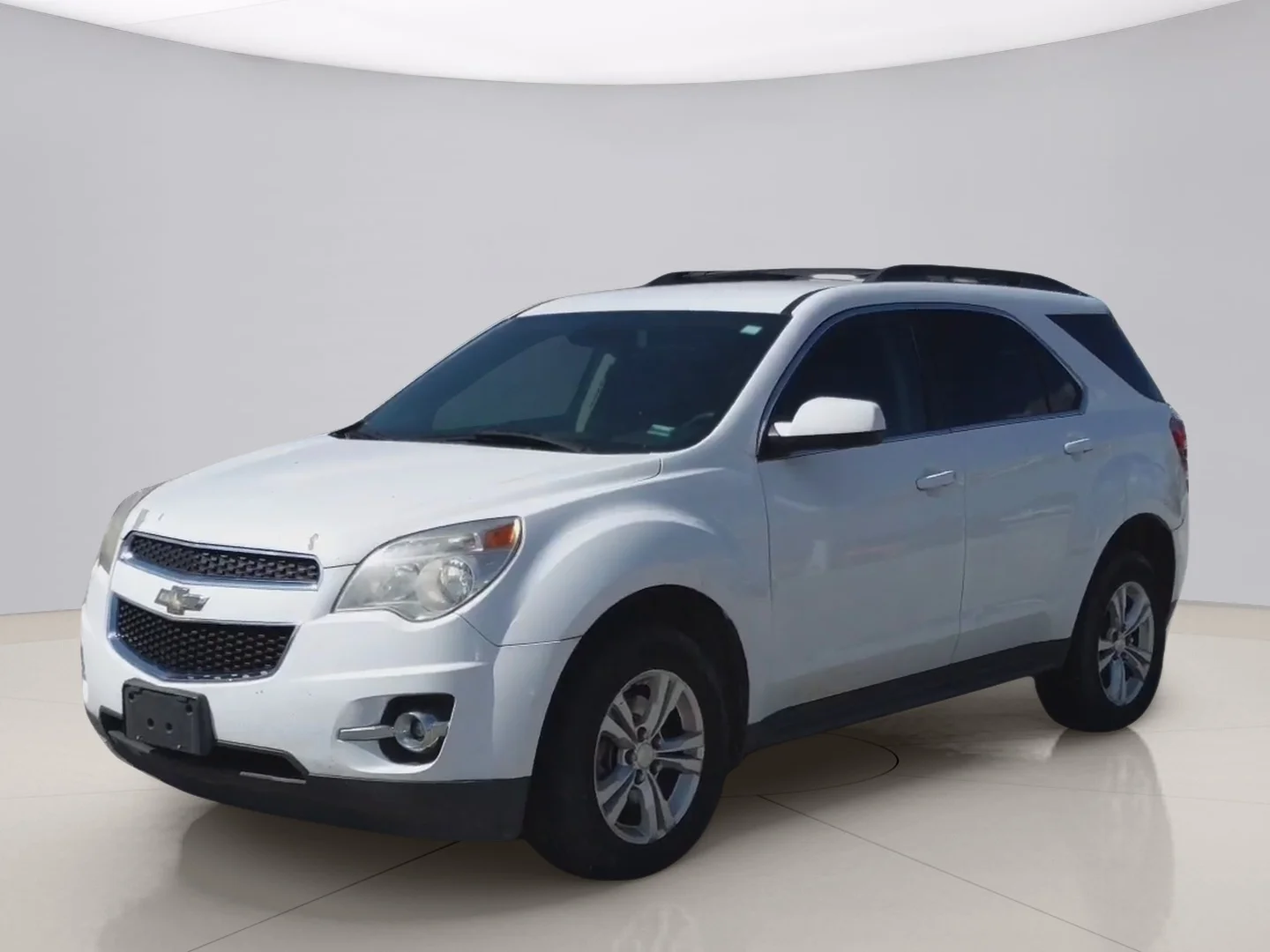 Used 2015 White Chevrolet LTZ AWD image 1