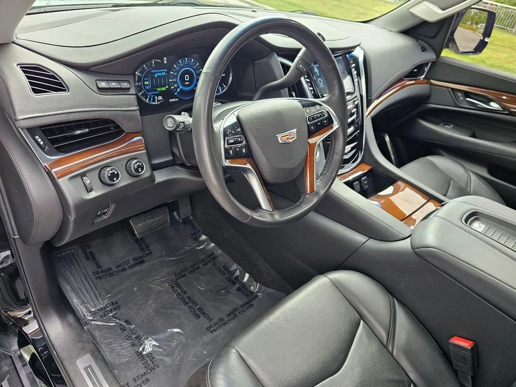 Used 2020 BLACK RAVEN Cadillac Premium Luxury image 23