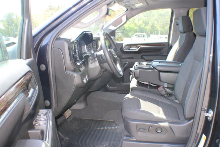 Certified Used 2023 Titanium Rush Metallic GMC Elevation image 14