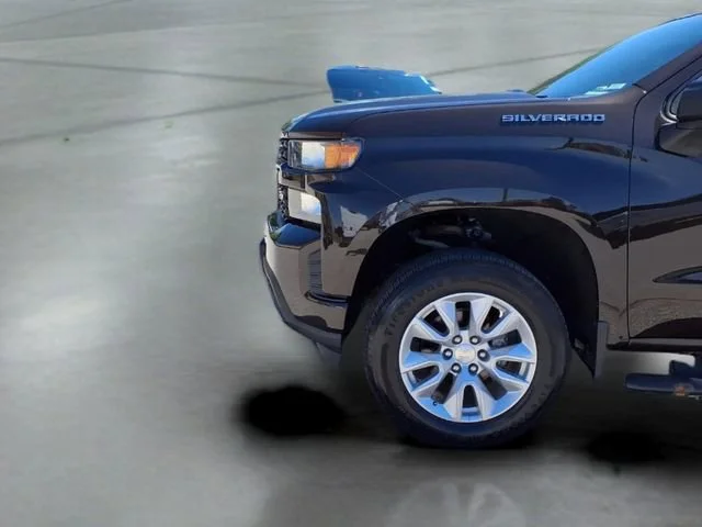 Used 2020 HAVANA BROWN METALLIC Chevrolet Custom image 19
