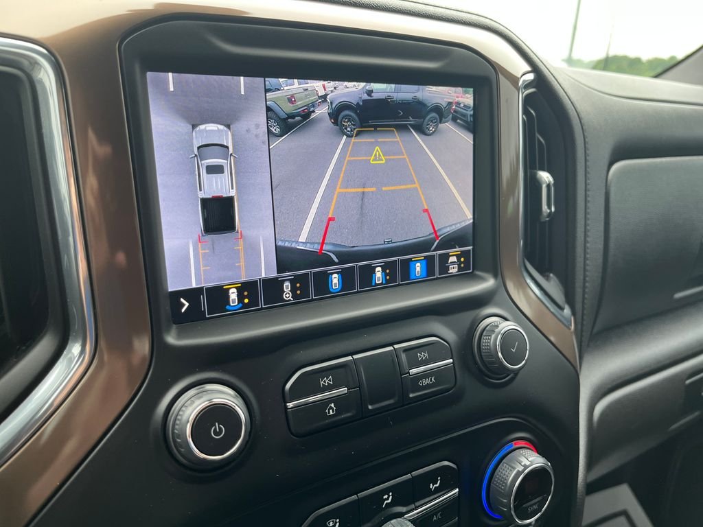 Used 2022 Black Chevrolet High Country image 18