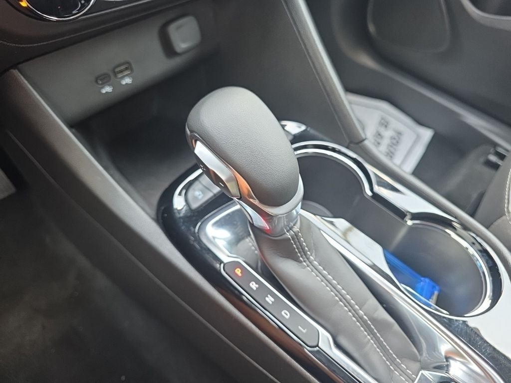 Used 2025 White Buick Preferred image 21