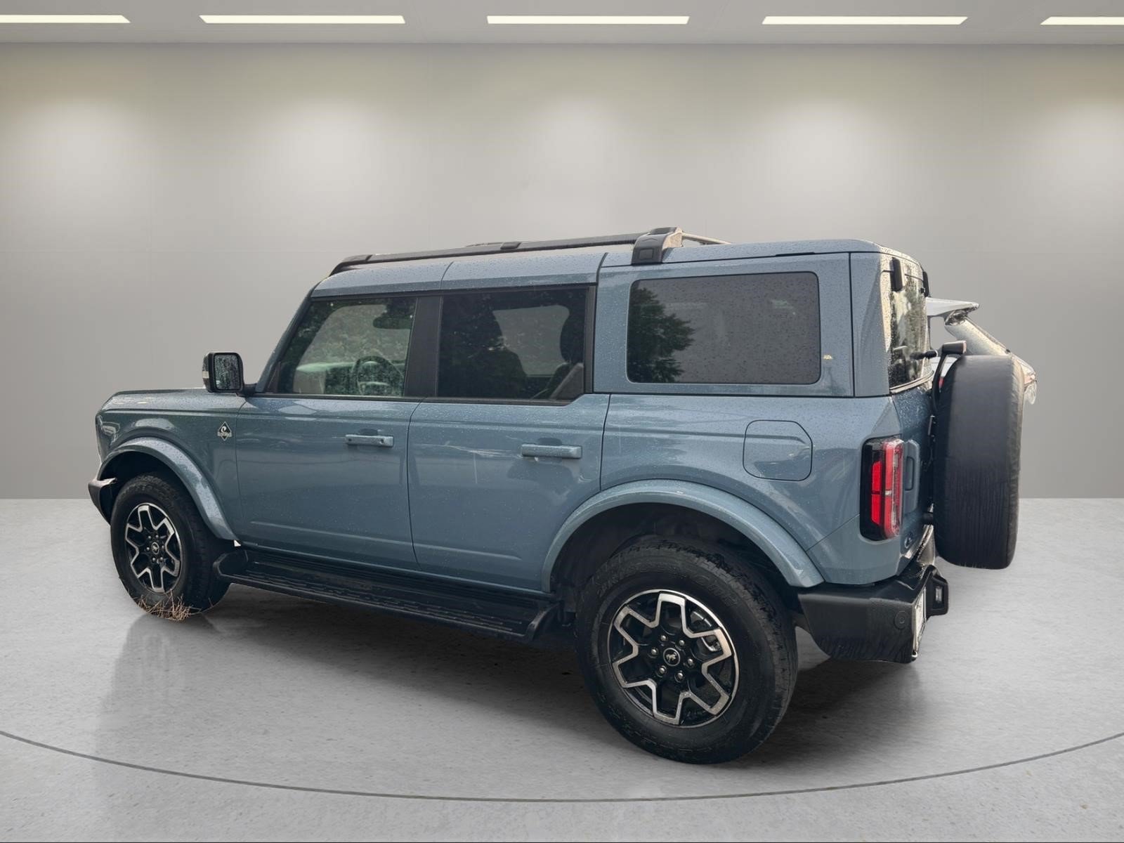 Used 2025 Azure Gray Metallic Ford Outer Banks image 25