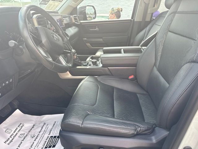 Used 2024  Toyota SR5 image 28